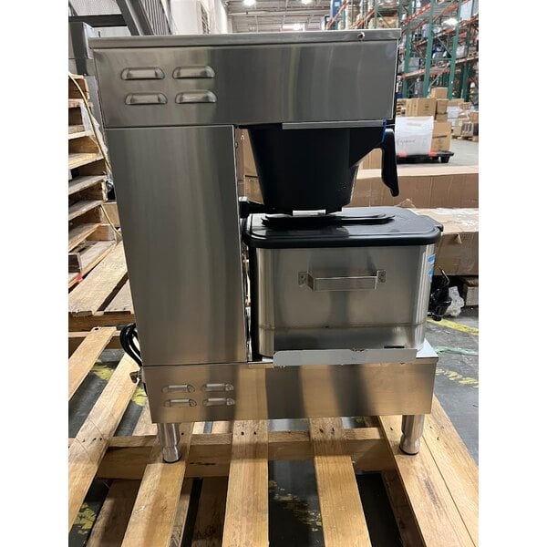 Scratch and Dent Curtis TBP 3 Gallon Low Profile Universal Tea Brewer with Dispenser - 120V