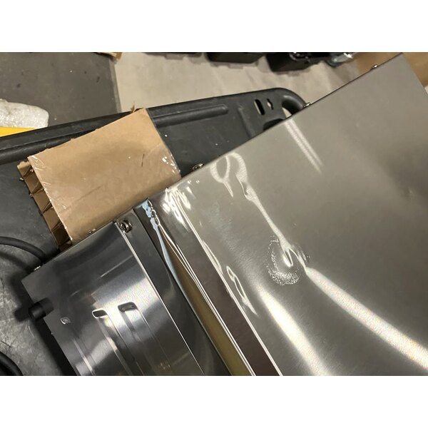 Scratch and Dent Waring CTS1000B Commercial Conveyor Toaster - 208V