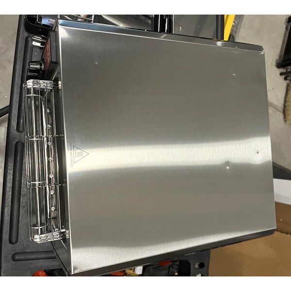 Scratch and Dent Waring CTS1000B Commercial Conveyor Toaster - 208V