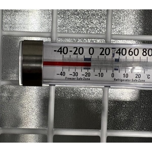 Scratch and Dent Galaxy CF25HC Commercial Chest Freezer - 23.6 cu.ft.