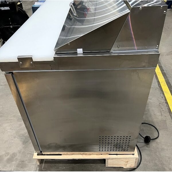 Scratch and Dent Avantco APT-60-HC 60" 2 Door Refrigerated Sandwich Prep Table