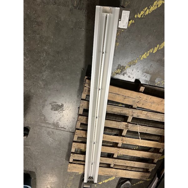 Scratch and Dent Vollrath 72729029 72" Infrared Food Warmer - 208V, 1,660W