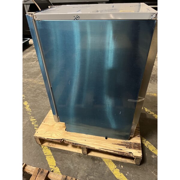 Scratch and Dent Hoshizaki AM-50BAK-AD 14 7/8" ADA Compliant Air Cooled Undercounter Top Hat Cube Ice Machine with 27 lb. Bin - 54 lb.