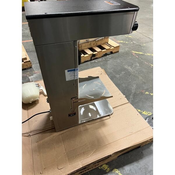 Scratch and Dent Bunn 52000.0100 ITB Infusion Single Tea Brewer - 120V