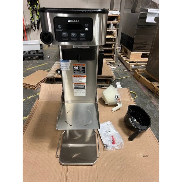 Scratch and Dent Bunn 52000.0100 ITB Infusion Single Tea Brewer - 120V
