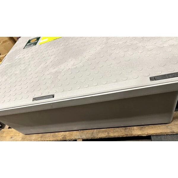 Scratch and Dent Endura 3925A02LO Lo-Pro 50 lb. 25 GPM Low Profile Grease Trap with 2" Hub