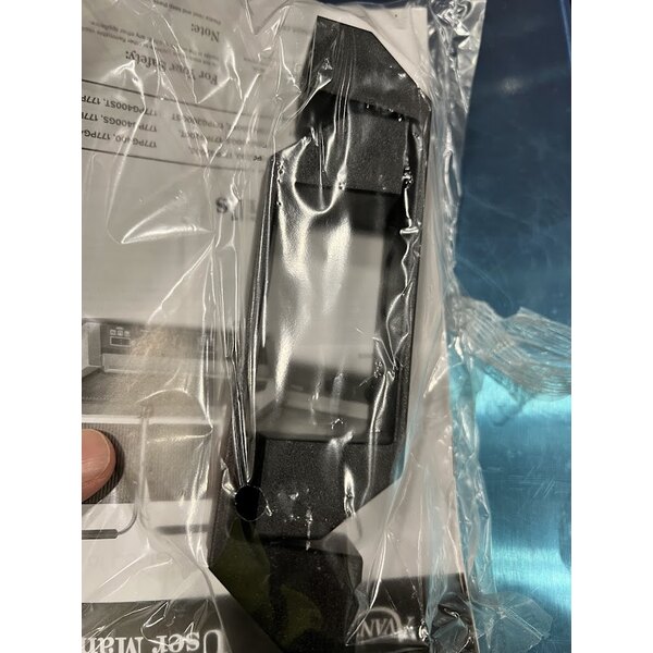 Scratch and Dent Avantco PG200GST Commercial Panini Sandwich Grill with Timer, Grooved Top and Smooth Bottom Plates, and 13 3/8" x 8 3/4" Cooking Surface - 120V, 1750W