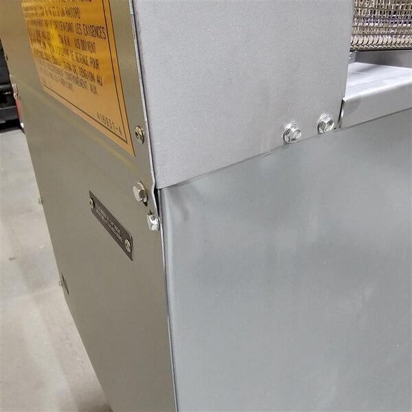 Scratch and Dent Vulcan LG400-1 45-50 lb. Natural Gas Floor Fryer - 120,000 BTU