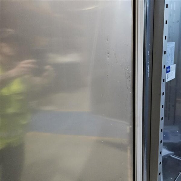 Scratch and Dent Avantco SS-3R-HC 81 5/16" Stainless Steel Solid Door Reach-In Refrigerator