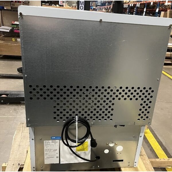 Scratch and Dent Scotsman UN324A-1 24" Air Cooled Undercounter Nugget Ice Machine - 340 lb.