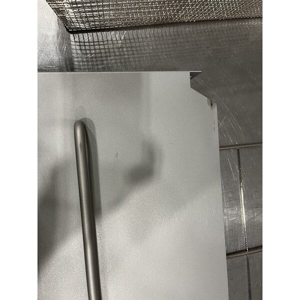 Scratch and Dent Avantco F5-ES-N 65-70 lb. Natural Gas Stainless Steel Floor Fryer - 100,000 BTU