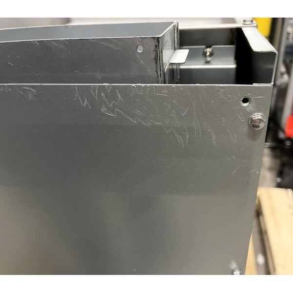 Scratch and Dent Avantco F5-ES-N 65-70 lb. Natural Gas Stainless Steel Floor Fryer - 100,000 BTU