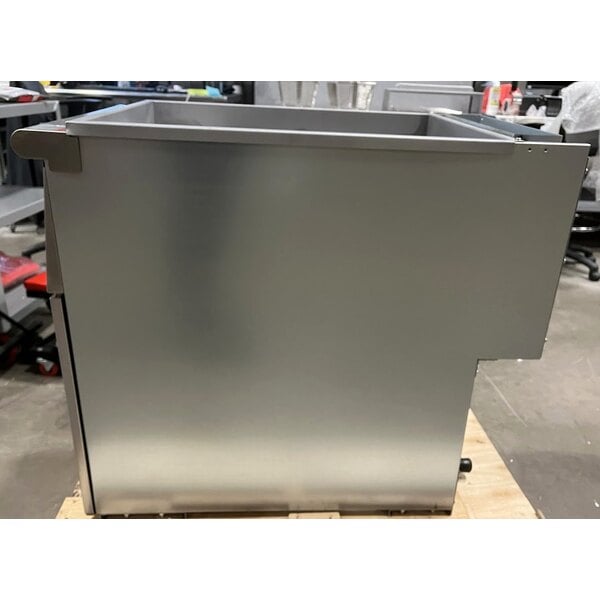 Scratch and Dent Avantco F5-ES-N 65-70 lb. Natural Gas Stainless Steel Floor Fryer - 100,000 BTU