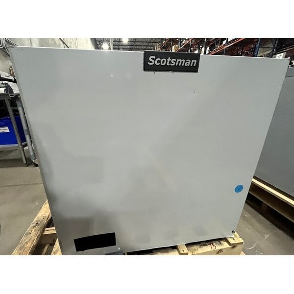 Scratch and Dent Scotsman MC1030SR-3 Prodigy Elite® Series 30" Remote Cooled Small Cube Ice Machine - 996 lb., 208/230V, 3-Phase