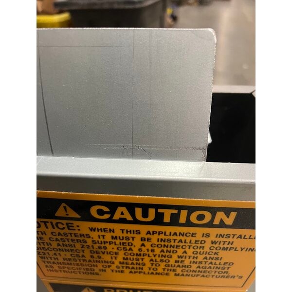 Scratch and Dent Avantco F5-ES-N 65-70 lb. Natural Gas Stainless Steel Floor Fryer - 100,000 BTU