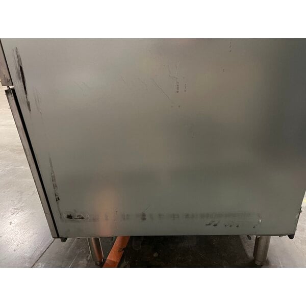 Scratch and Dent Avantco F5-ES-N 65-70 lb. Natural Gas Stainless Steel Floor Fryer - 100,000 BTU