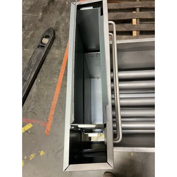 Scratch and Dent Avantco F5-ES-N 65-70 lb. Natural Gas Stainless Steel Floor Fryer - 100,000 BTU