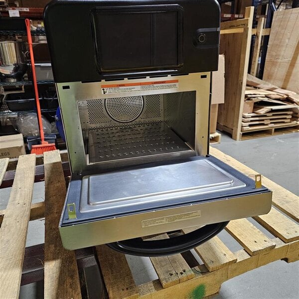 Scratch and Dent Solwave G1-RCO-H Countertop Stainless Steel Rapid Cook Ventless Oven with Programmable Touchscreen Controls - 208/240V