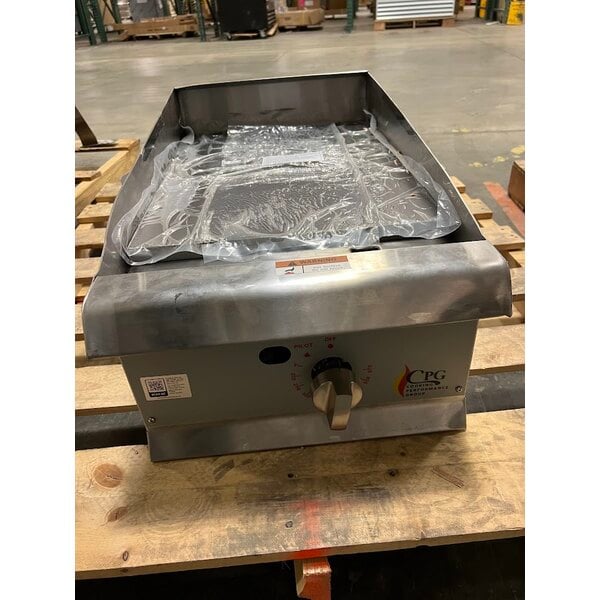 Scratch and Dent Cooking Performance Group GT-CPG-15-NL 15" Gas Countertop Griddle with Flame Failure Protection and Thermostatic Controls - 30,000 BTU