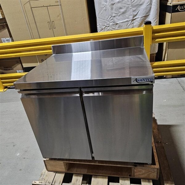 Scratch and Dent Avantco SS-WT-36F-HC 36" Two Door Worktop Freezer with 3 1/2" Backsplash