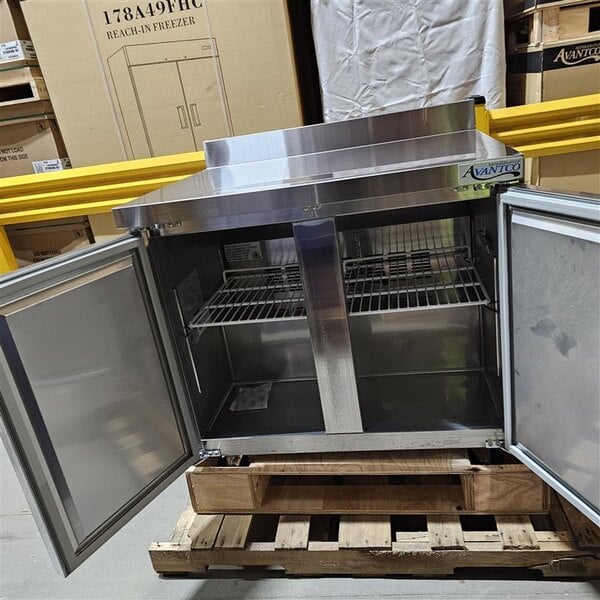 Scratch and Dent Avantco SS-WT-36F-HC 36" Two Door Worktop Freezer with 3 1/2" Backsplash