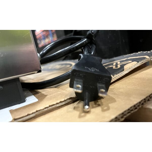 Scratch and Dent Cadco Anna OV-023 4-Shelf Half Size Medium-Duty Manual Countertop Convection Oven - 208-240V