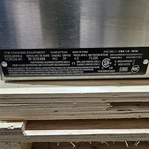 Scratch and Dent Vulcan VCRG36-M1 Natural Gas 36" Countertop Griddle with Manual Controls - 75,000 BTU