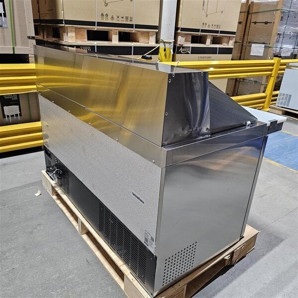 Scratch and Dent Avantco APT-60M-HC 60" 2 Door Mega Top Refrigerated Sandwich Prep Table