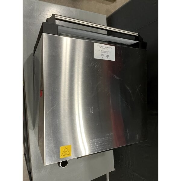 Scratch and Dent Cadco Roberta OV-003 3-Shelf Quarter Size Medium-Duty Manual Countertop Convection Oven - 120V