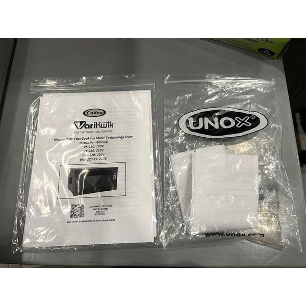 Scratch and Dent Cadco Roberta OV-003 3-Shelf Quarter Size Medium-Duty Manual Countertop Convection Oven - 120V