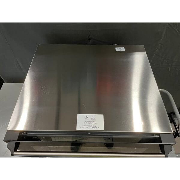 Scratch and Dent Cadco Lisa OV-013 3-Shelf Half Size Medium-Duty Manual Countertop Convection Oven - 120V