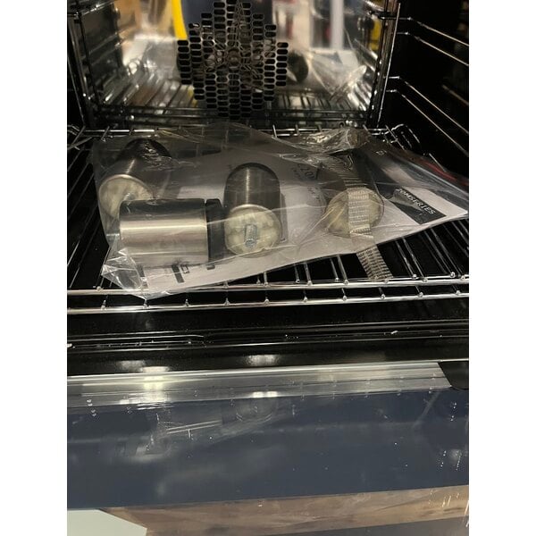 Scratch and Dent Moffat E22M3 Turbofan Single Deck Half Size Electric Convection Oven with Mechanical Controls, 1.5 Cu. Ft. - 110-120V, 1 Phase, 1.5 kW