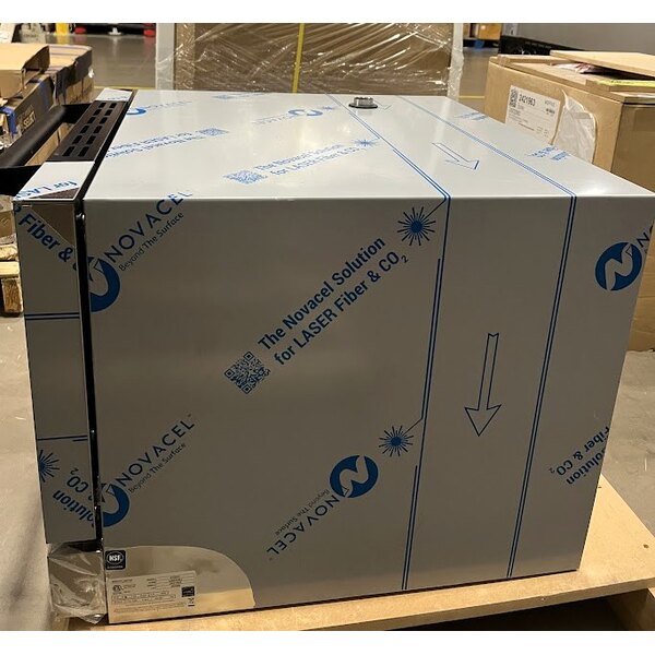 Scratch and Dent Moffat E22M3 Turbofan Single Deck Half Size Electric Convection Oven with Mechanical Controls, 1.5 Cu. Ft. - 110-120V, 1 Phase, 1.5 kW