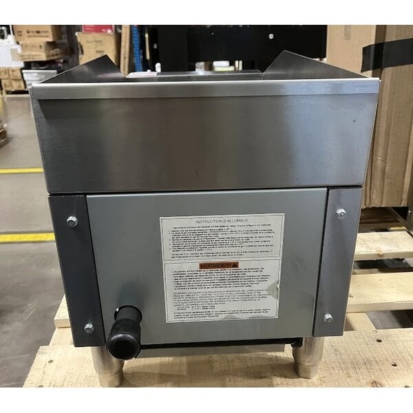 Scratch and Dent Vollrath CBGMD-12 12" Medium-Duty Radiant Charbroiler - 40,000 BTU