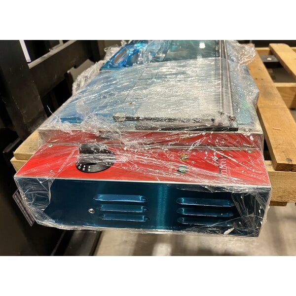 Scratch and Dent Avantco BMFW5 57" Electric Bain Marie Buffet Countertop Food Warmer with 5 Half Size Wells - 1750W, 120V