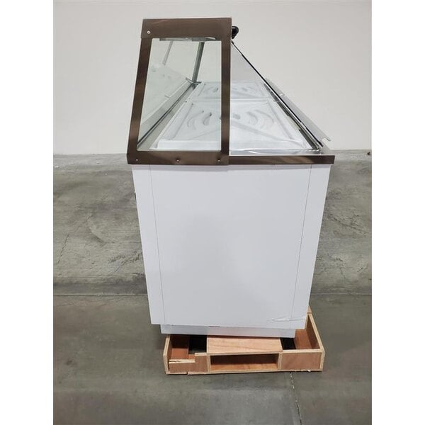 Scratch and Dent Avantco CPW-88-HC 88 3/4" 16 Tub White Deluxe Ice Cream Dipping Cabinet
