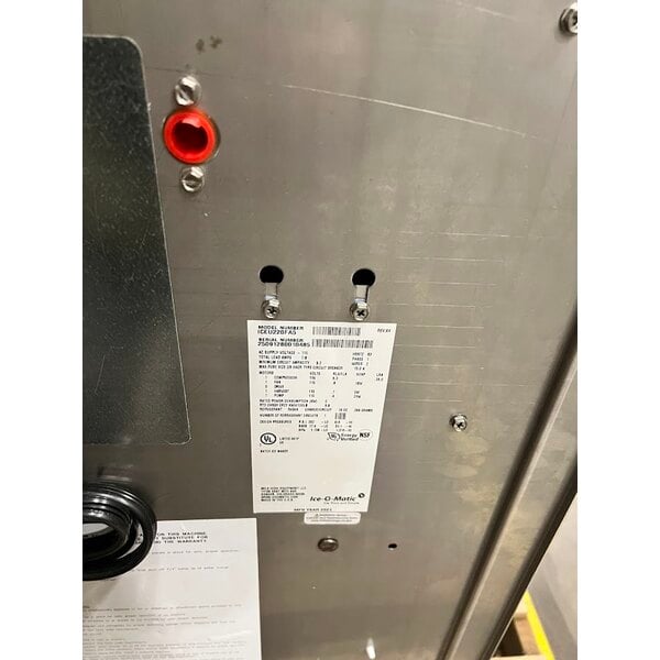 Scratch and Dent Ice-O-Matic ICEU220FA 24 1/2" Air Cooled Undercounter Full Dice Cube Ice Machine with 70 lb. Bin - 115V; 238 lb.