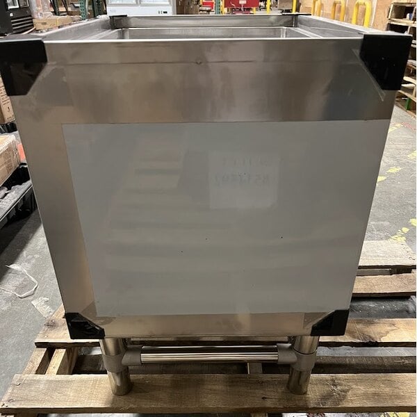 Scratch and Dent Regency 24" x 18" Stainless Steel Portable Ice Bin