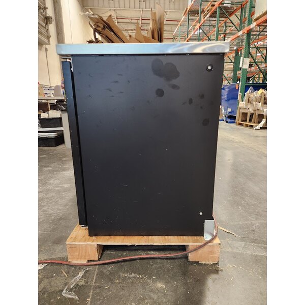 Scratch and Dent Avantco UDD-4-HC Black Kegerator / Beer Dispenser with (2) 2 Tap Towers - (3) 1/2 Keg Capacity