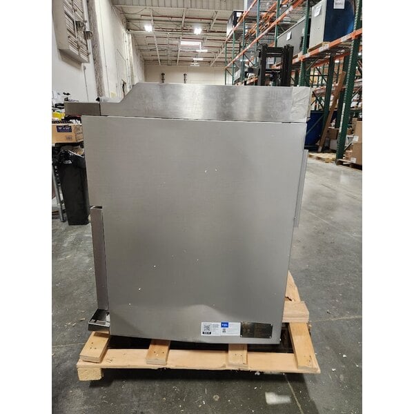 Scratch and Dent Cooking Performance Group S60-GS24-N Natural Gas 6 Burner 60" Range with 24" Griddle/Broiler and 2 Standard Ovens - 276,000 BTU