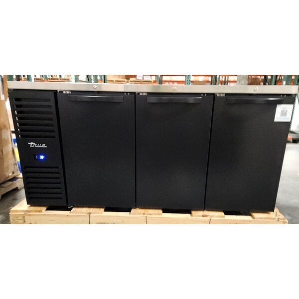 Scratch and Dent True TDR72-RISZ1-L-B-SSS-1 72" 2 Single Tap Kegerator Beer Dispenser - Black, (3) 1/2 Keg Capacity