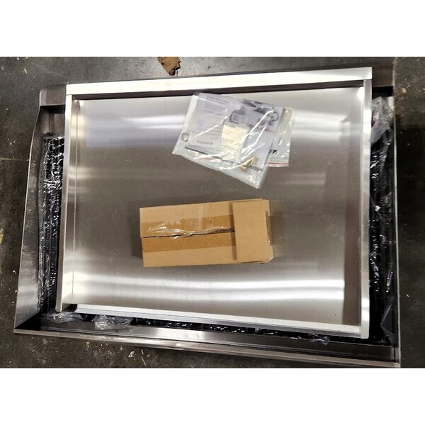 Scratch and Dent Cooking Performance Group CR-CPG-36-NL 36" Gas Countertop Radiant Charbroiler - 120,000 BTU