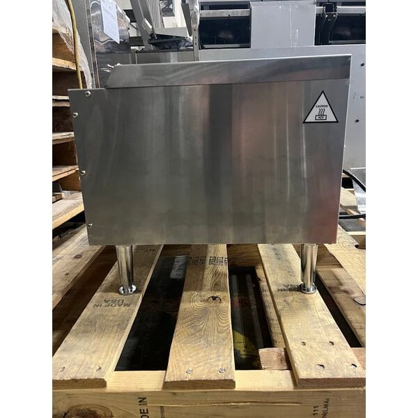 Scratch and Dent Avantco T3600B Commercial 14 1/2" Wide Conveyor Toaster with 3" Opening - 208V, 3600W, 1200 Slices per Hour