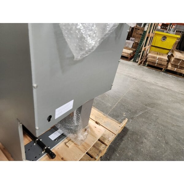 Scratch and Dent MainStreet Equipment Natural Gas 70-100 lb. Stainless Steel Floor Fryer - 150,000 BTU