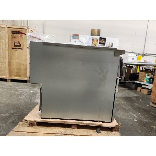 Scratch and Dent MainStreet Equipment Natural Gas 70-100 lb. Stainless Steel Floor Fryer - 150,000 BTU