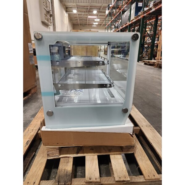 Scratch and Dent Avantco BCS-28-HC 27 5/8" White Refrigerated Square Countertop Bakery Display Case with LED Lighting