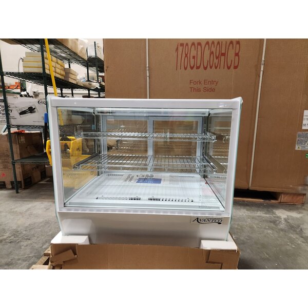 Scratch and Dent Avantco BCS-28-HC 27 5/8" White Refrigerated Square Countertop Bakery Display Case with LED Lighting