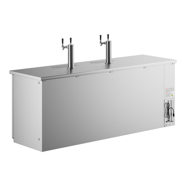 Scratch and Dent Avantco UDD-4-HC-S Stainless Steel Kegerator / Beer Dispenser with (2) 2 Tap Towers - (3) 1/2 Keg Capacity