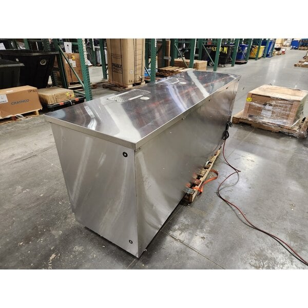 Scratch and Dent Avantco UDD-4-HC-S Stainless Steel Kegerator / Beer Dispenser with (2) 2 Tap Towers - (3) 1/2 Keg Capacity