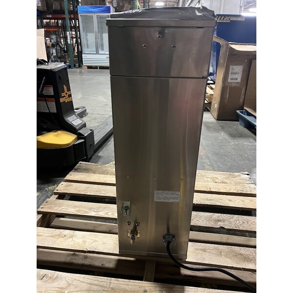 Scratch and Dent Curtis D500GTH12A000 Automatic Tall Height Airpot Coffee Brewer with Digital Controls - 120V